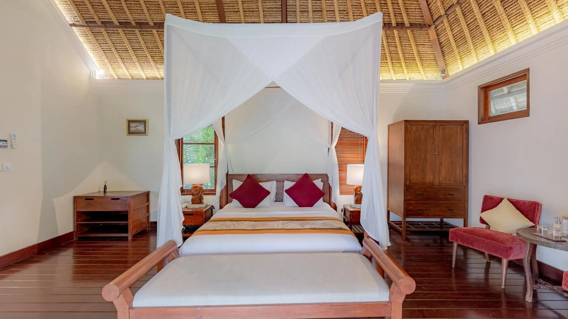 Villa Dorado - Steps From Jimbaran Beach