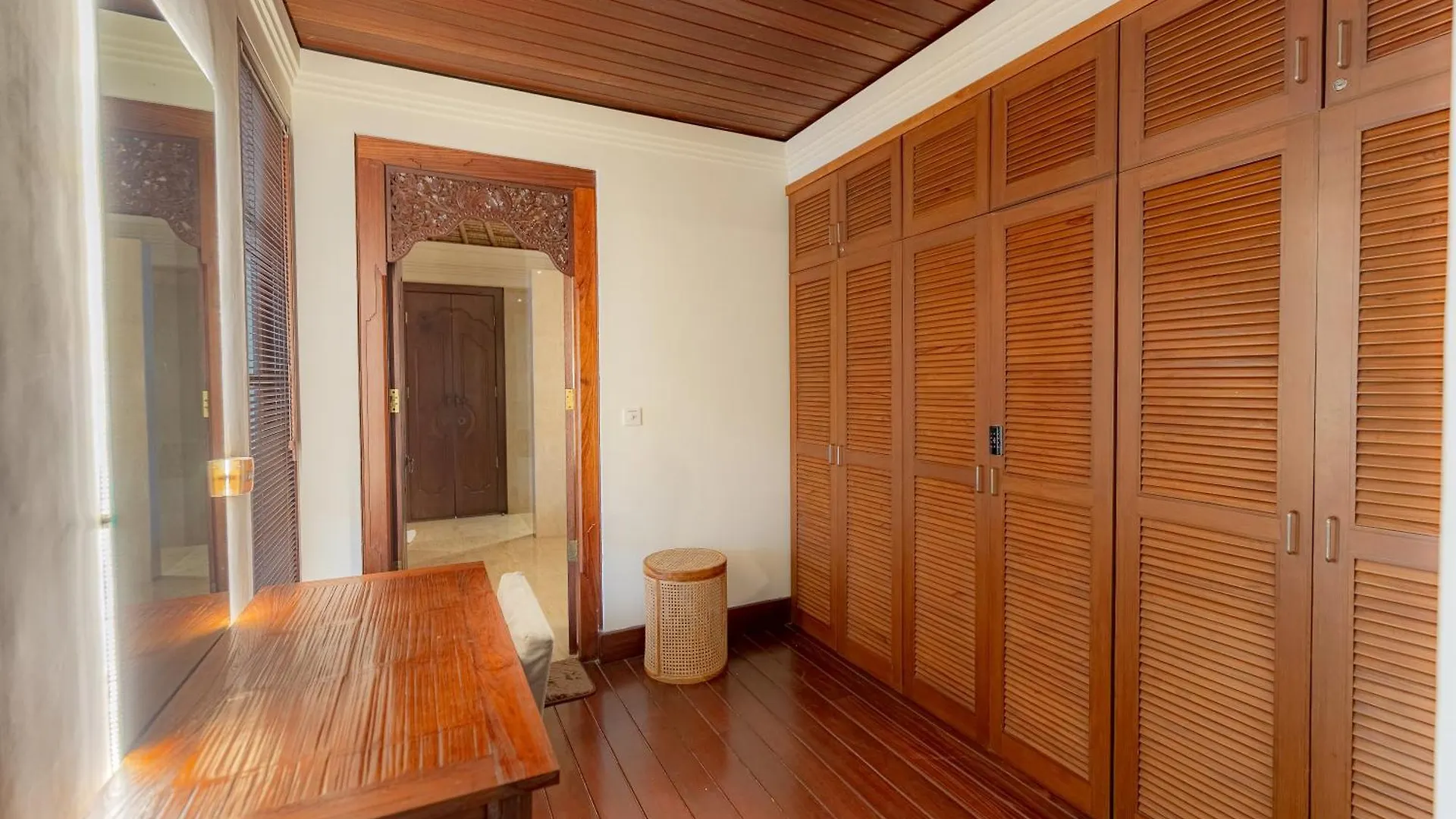 Villa Dorado - Steps From Jimbaran Beach