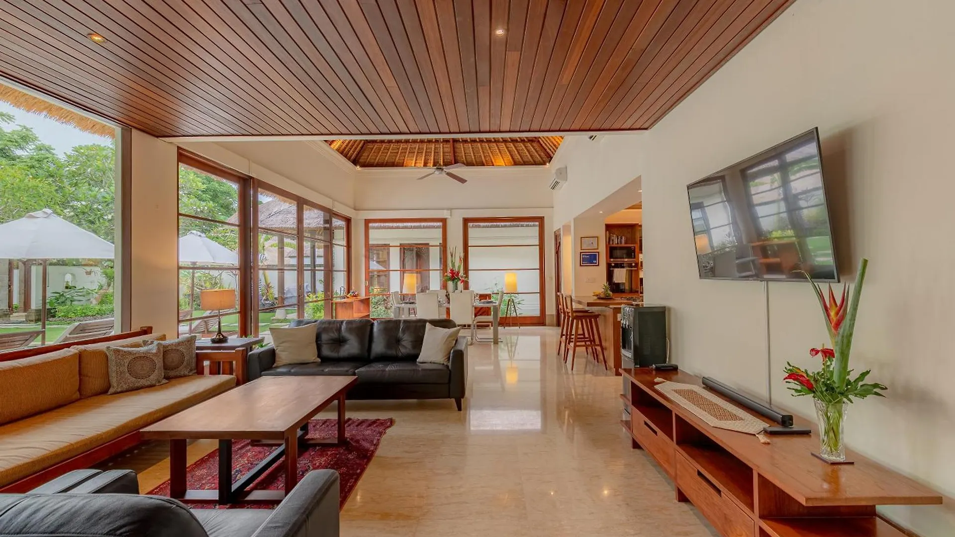 Villa Dorado - Steps From Jimbaran Beach
